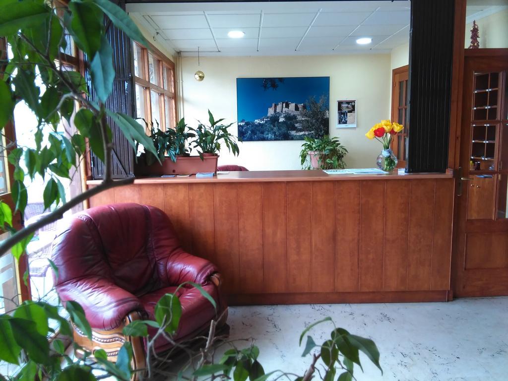 Hotel Йесте Екстериор снимка